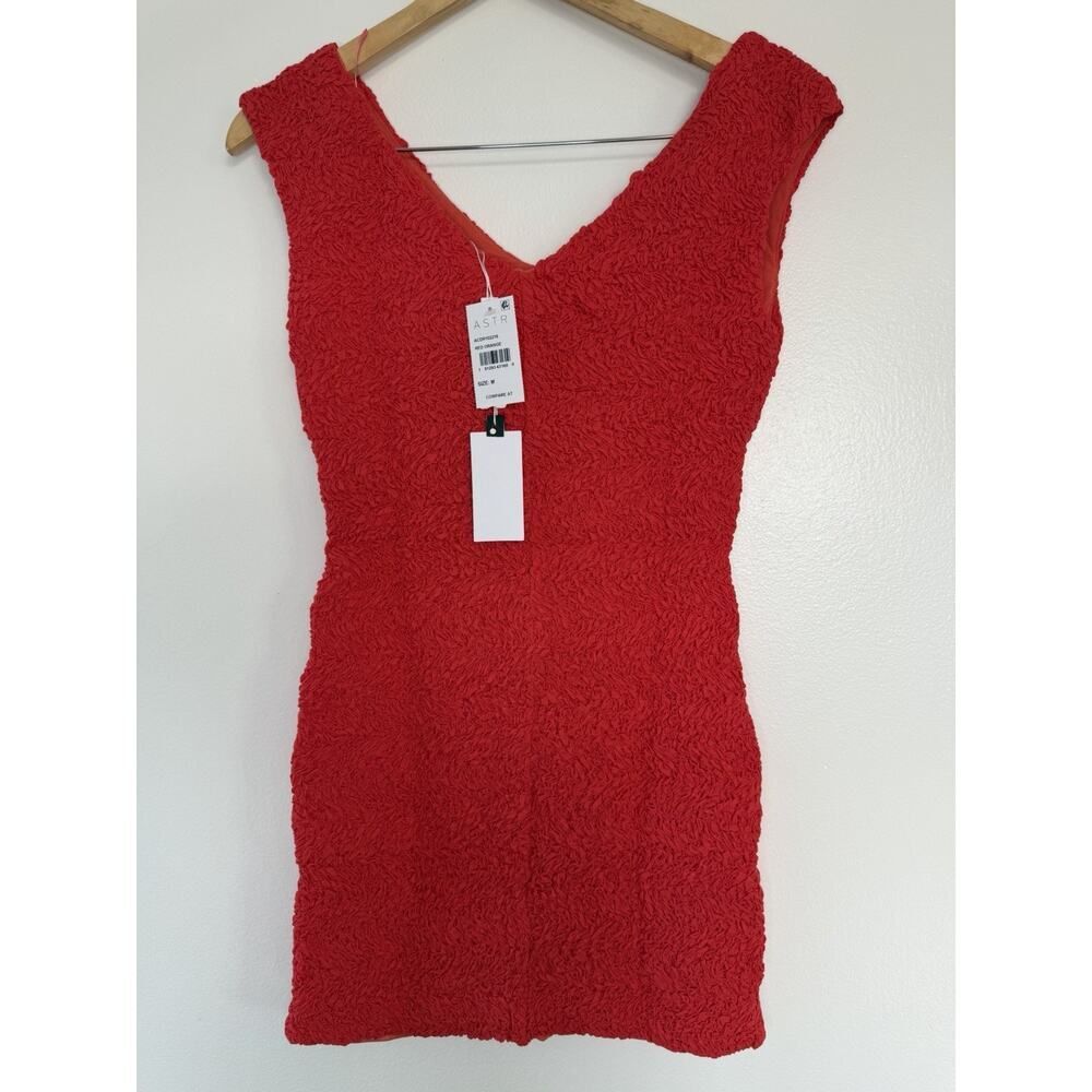 ASTR Red Textured Stretch coquette 90’s Sleeveless Bodycon Mini Dress M - Picture 10 of 10